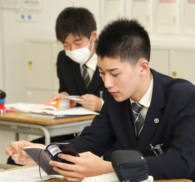 中学校の特長 秋田県立横手清陵学院 中学校 高等学校